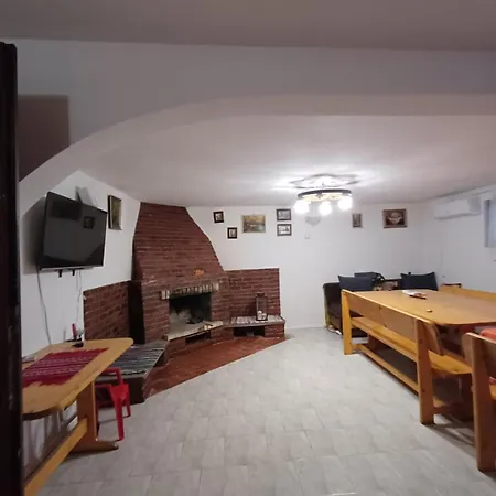 калабрия Konukevi Altın Kumlar